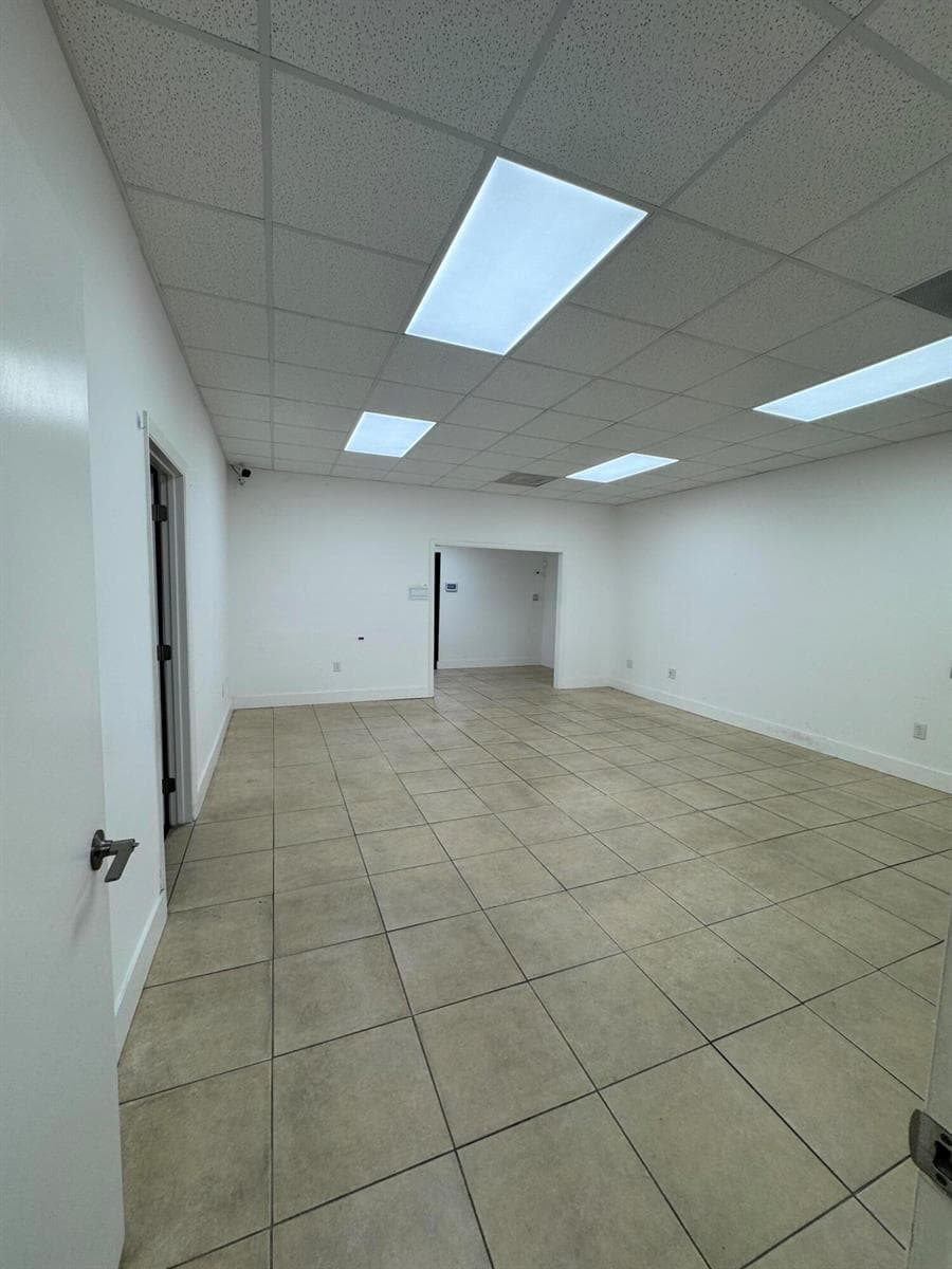 2710 NW 72nd Avenue, Miami FL 33122 — 13