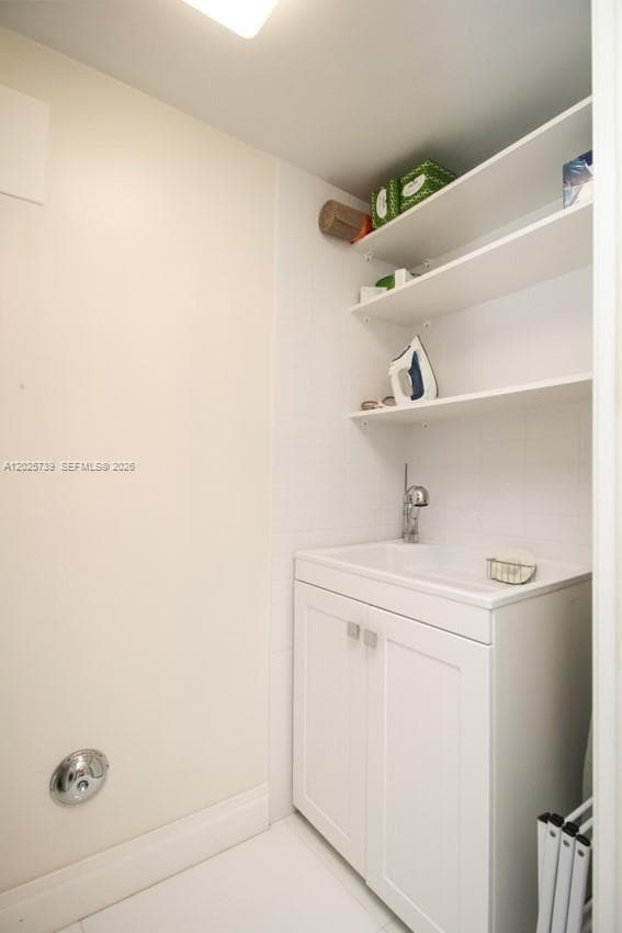 9801 Collins Ave # 9W, Bal Harbour FL 33154 — 21