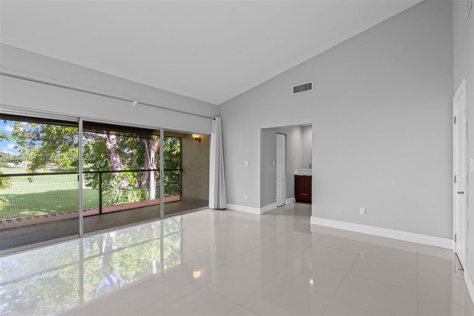 14357 Kendale Lakes Cir, Miami FL 33183 — 42