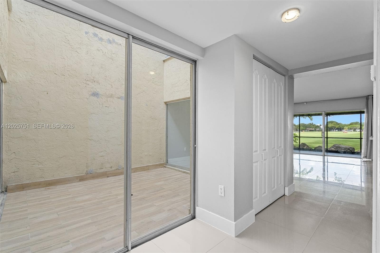 14357 Kendale Lakes Cir, Miami FL 33183 — 17