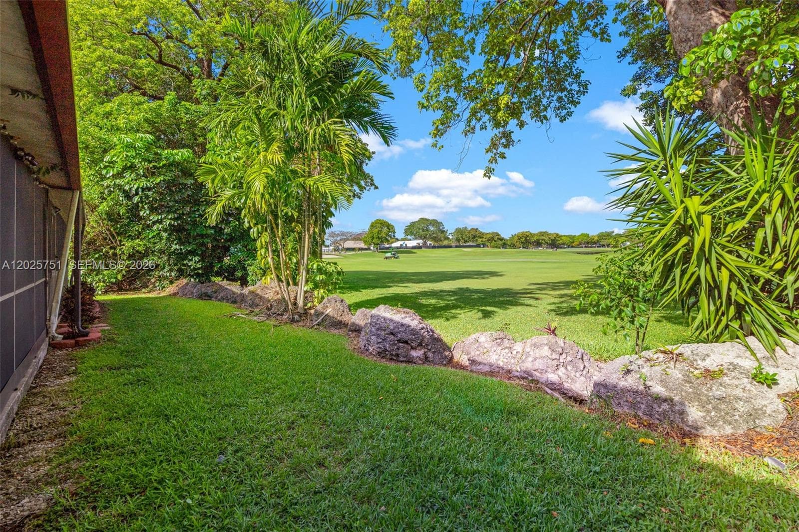 14357 Kendale Lakes Cir, Miami FL 33183 — 1