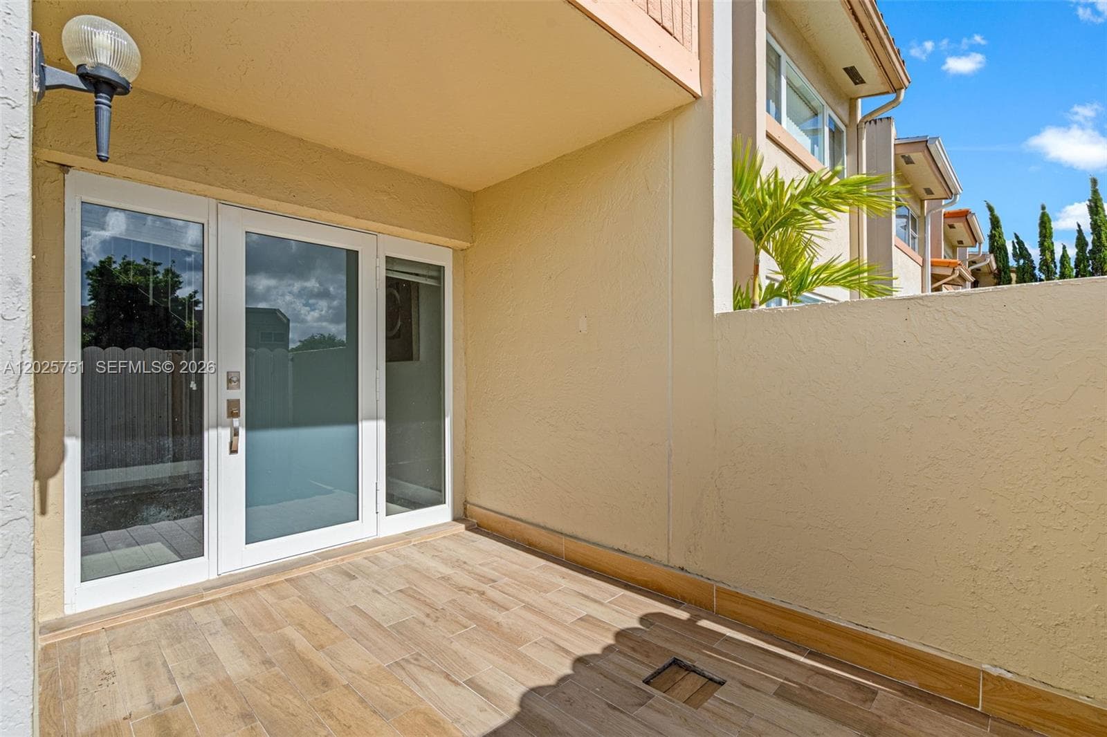 14357 Kendale Lakes Cir, Miami FL 33183 — 10