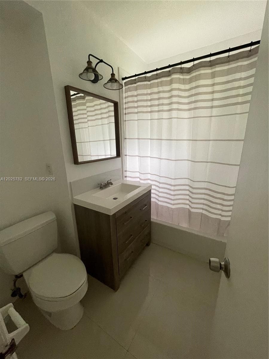 829 Columbus Blvd, Coral Gables FL 33134 — 6