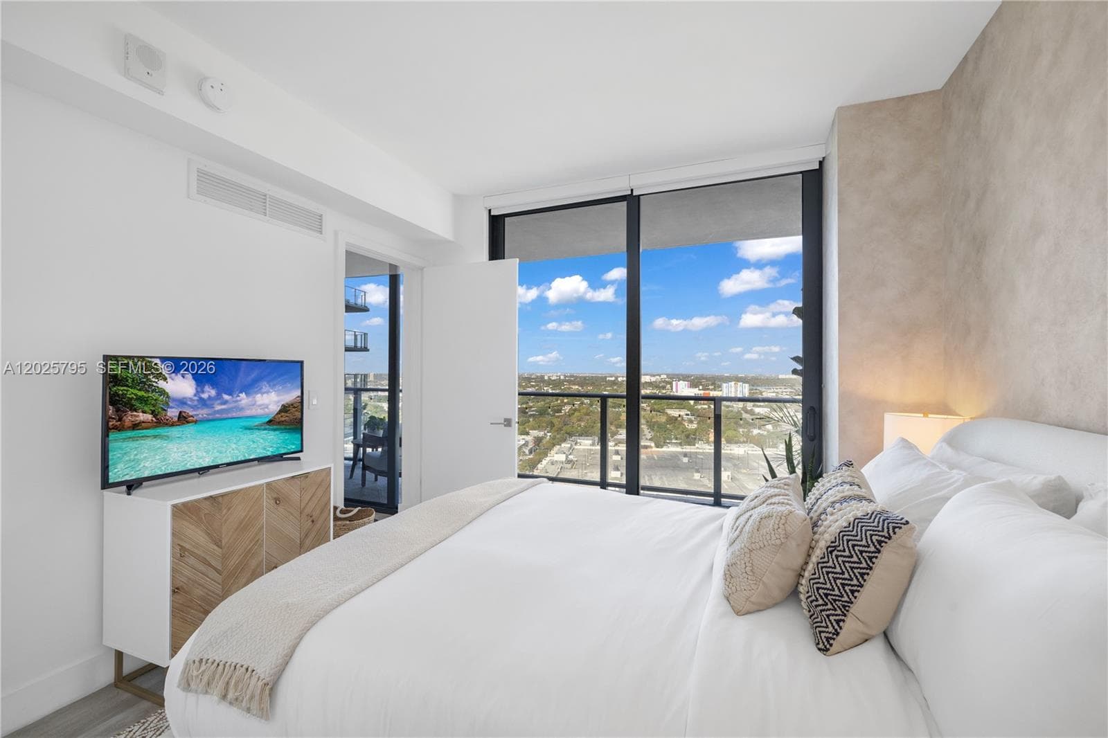 121 NE 34th St # 2111, Miami FL 33137 — 17