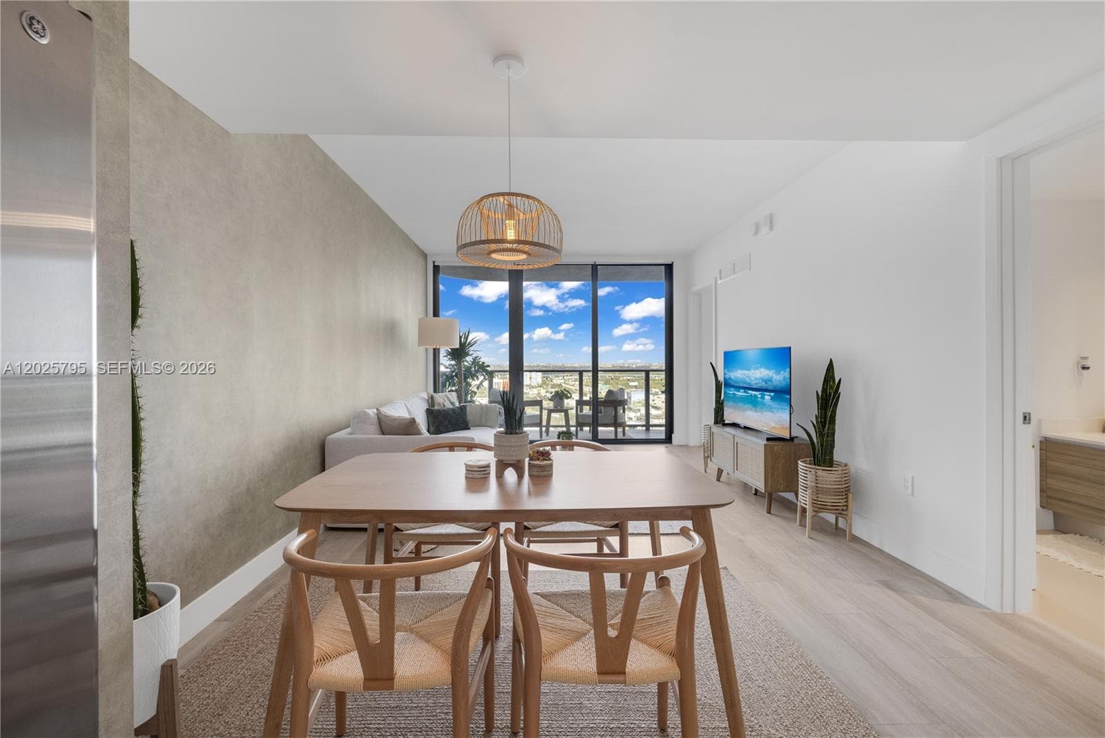 121 NE 34th St # 2111, Miami FL 33137 — 12