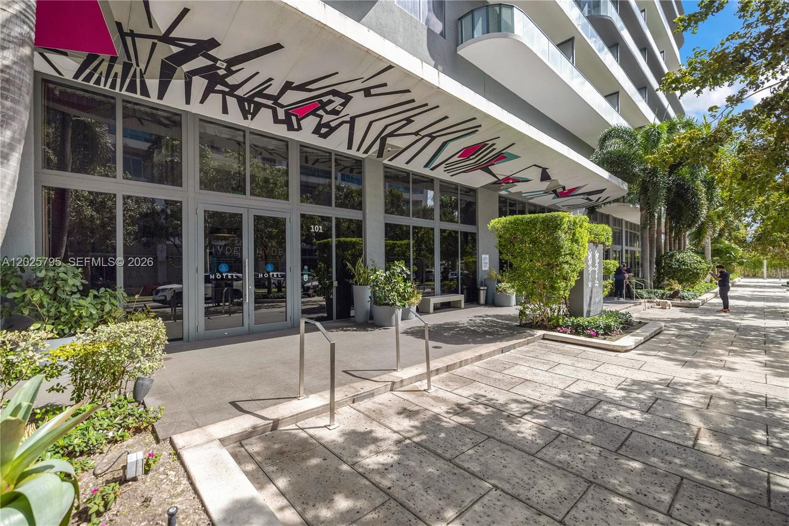 121 NE 34th St # 2111, Miami FL 33137 — 34