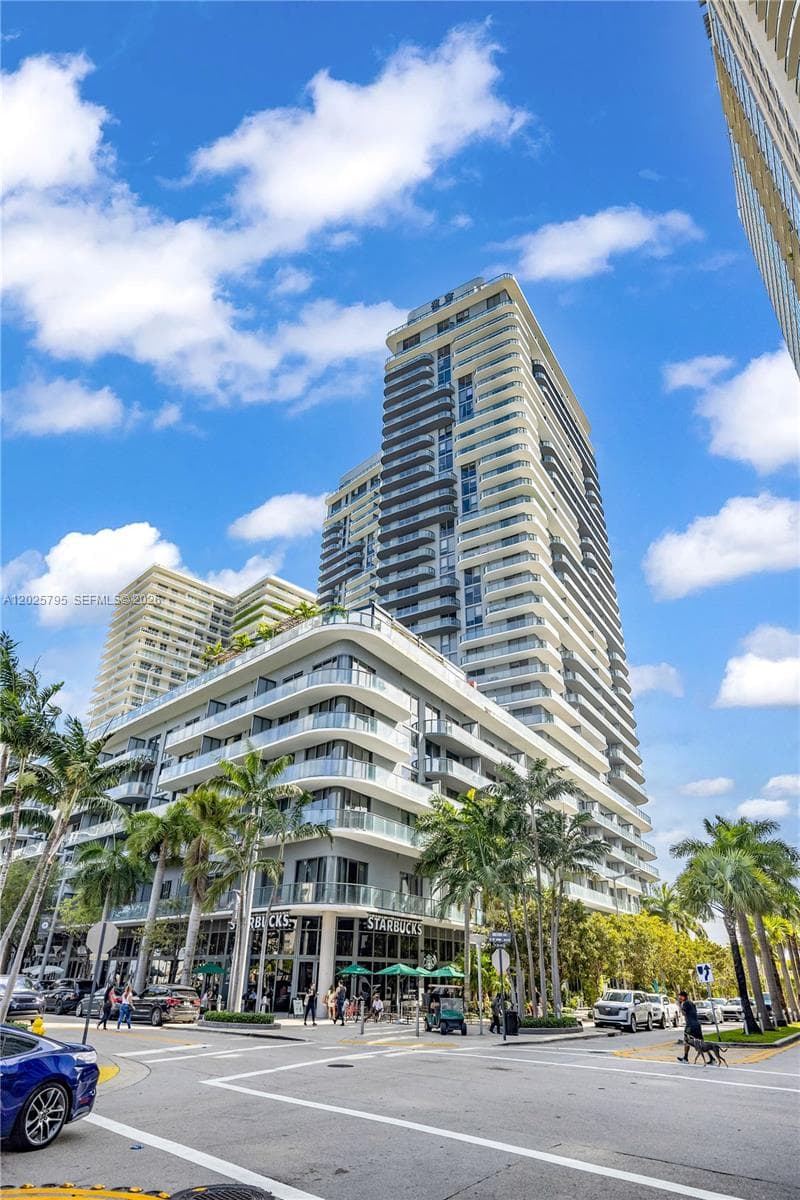 121 NE 34th St # 2111, Miami FL 33137 — 35