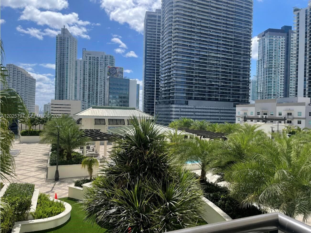 999 SW 1st Ave # 1211, Miami FL 33130 — 2