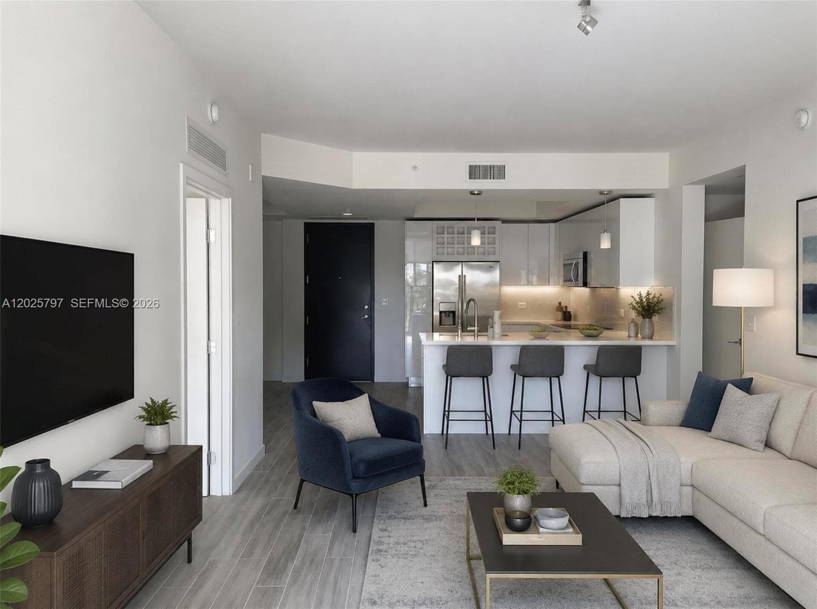 999 SW 1st Ave # 1211, Miami FL 33130 — 3