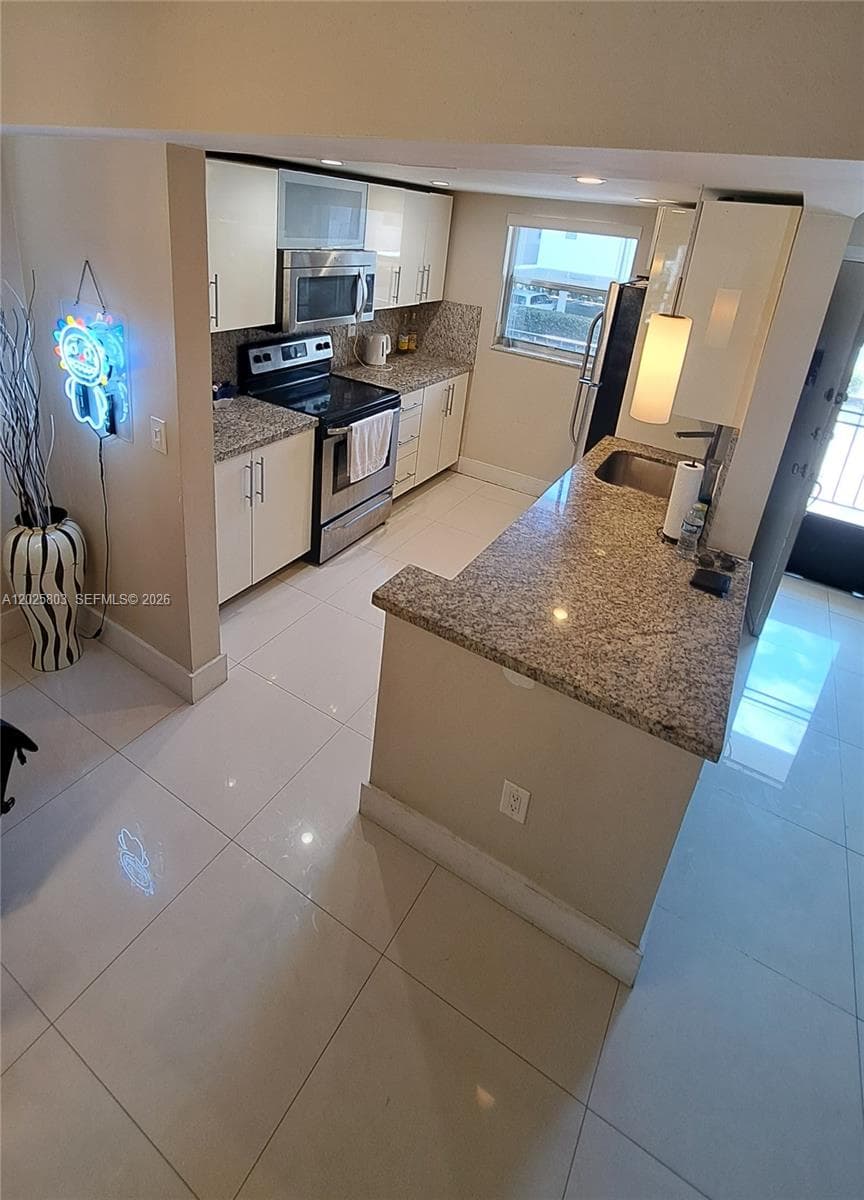 201 178th Dr # 209, Sunny Isles Beach FL 33160 — 2