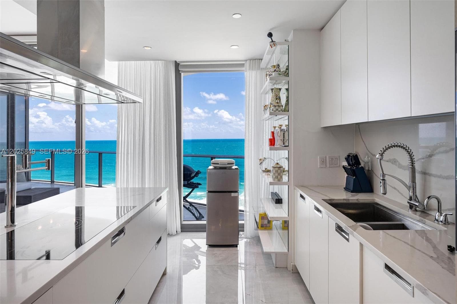 15701 Collins Ave # 802, Sunny Isles Beach FL 33160 — 15