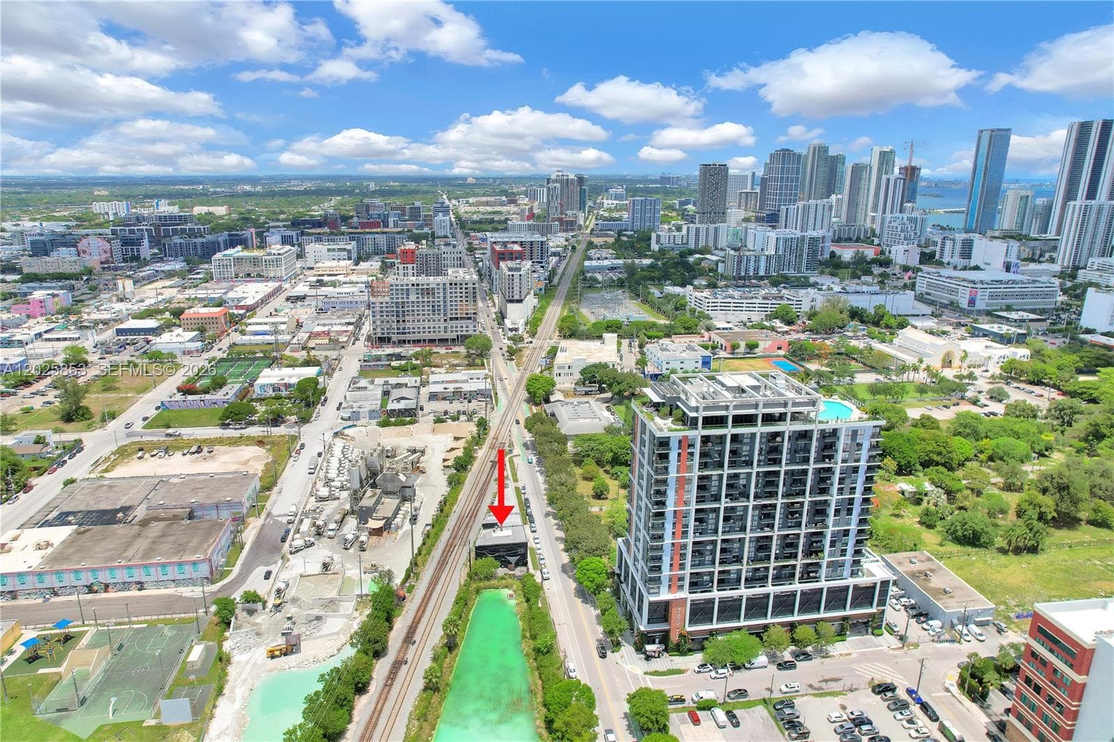 Miami, FL — 9