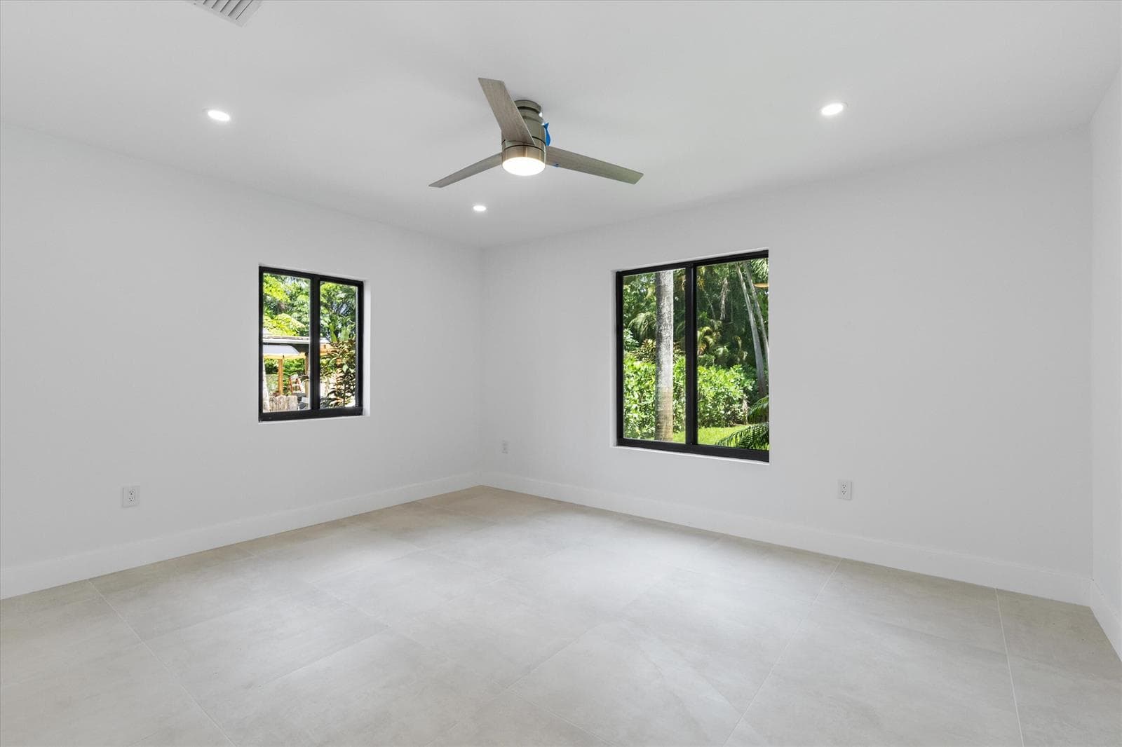 451 NE 119th Street, Biscayne Park FL 33161 — 17