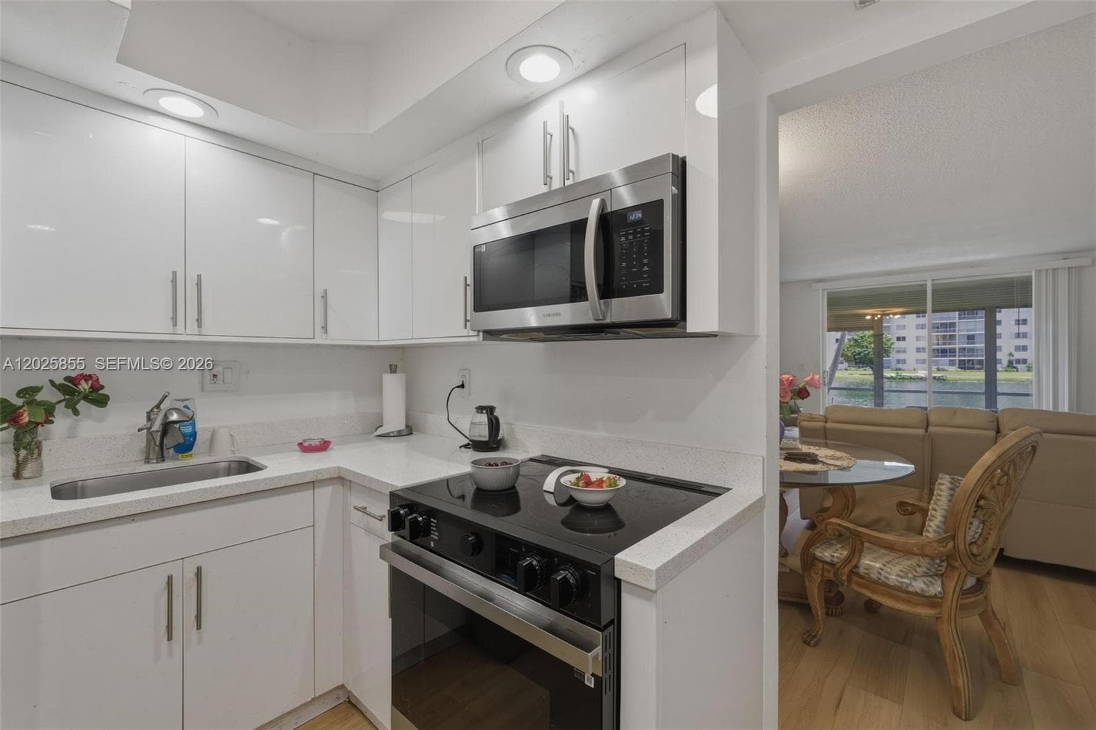 2855 Leonard Dr # H106, Aventura FL 33160 — 1