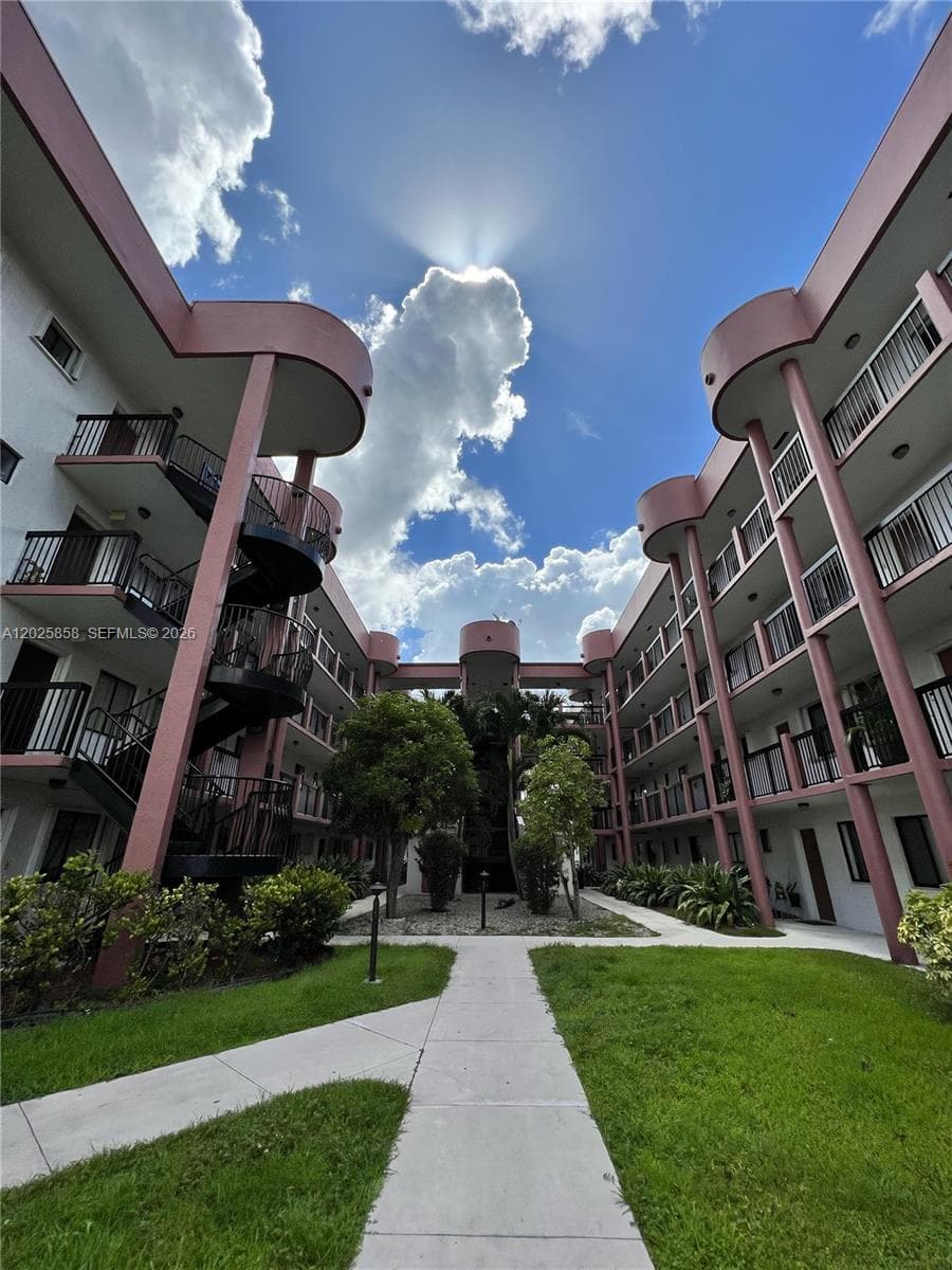 5440 W 21st Ct # 103, Hialeah FL 33016 — 19