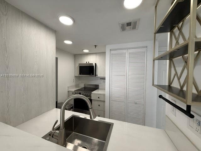 540 Brickell Key Dr # 1024, Miami FL 33131 — 21