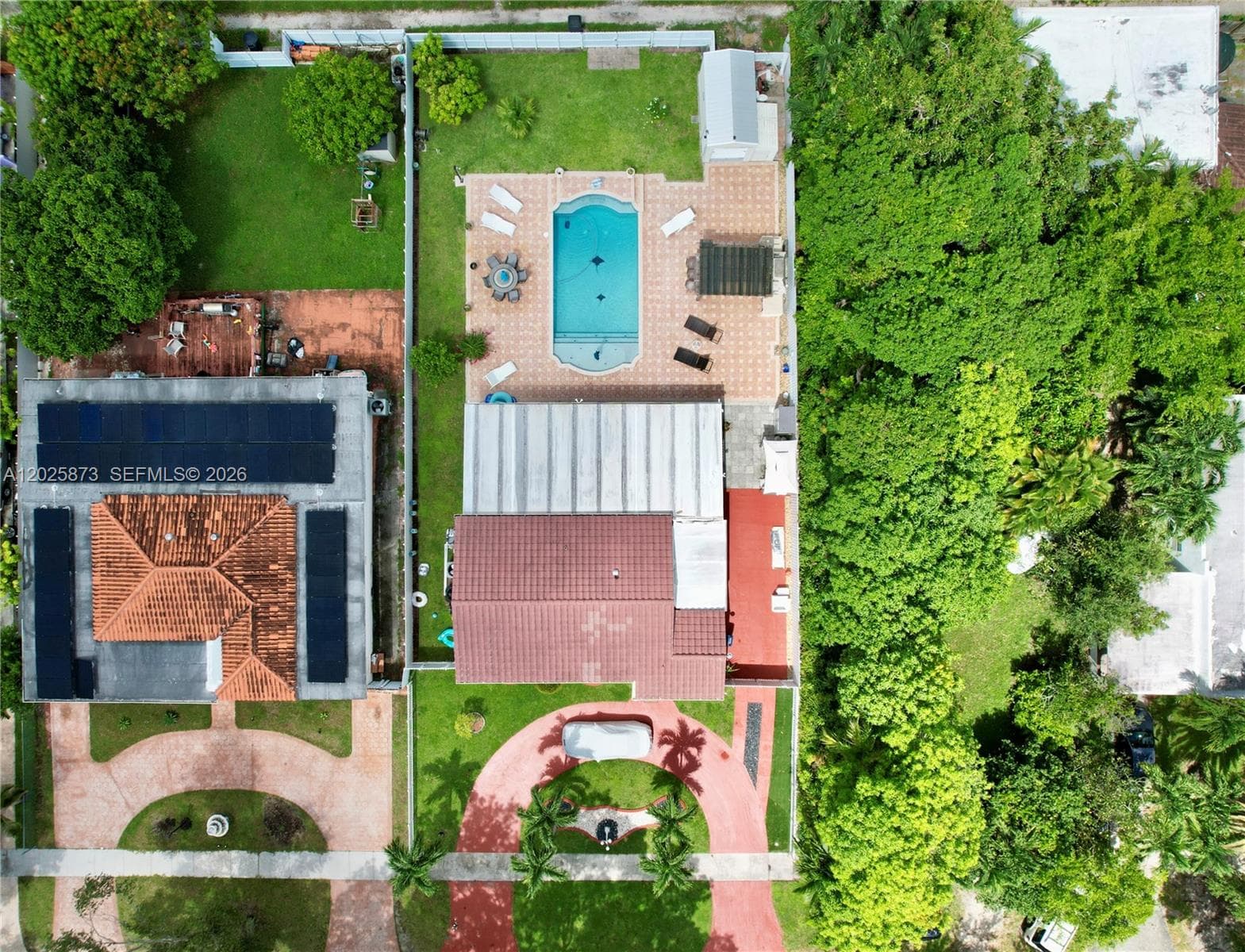 556 La Villa Dr, Miami Springs FL 33166 — 2