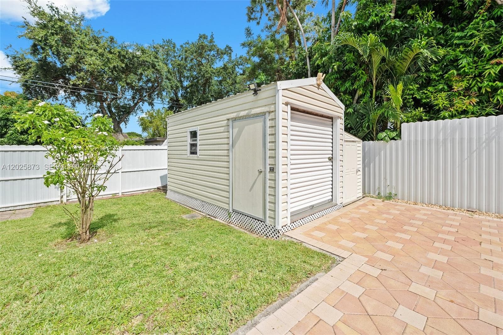 556 La Villa Dr, Miami Springs FL 33166 — 22