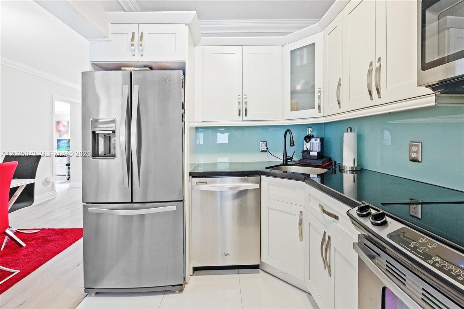 556 La Villa Dr, Miami Springs FL 33166 — 11