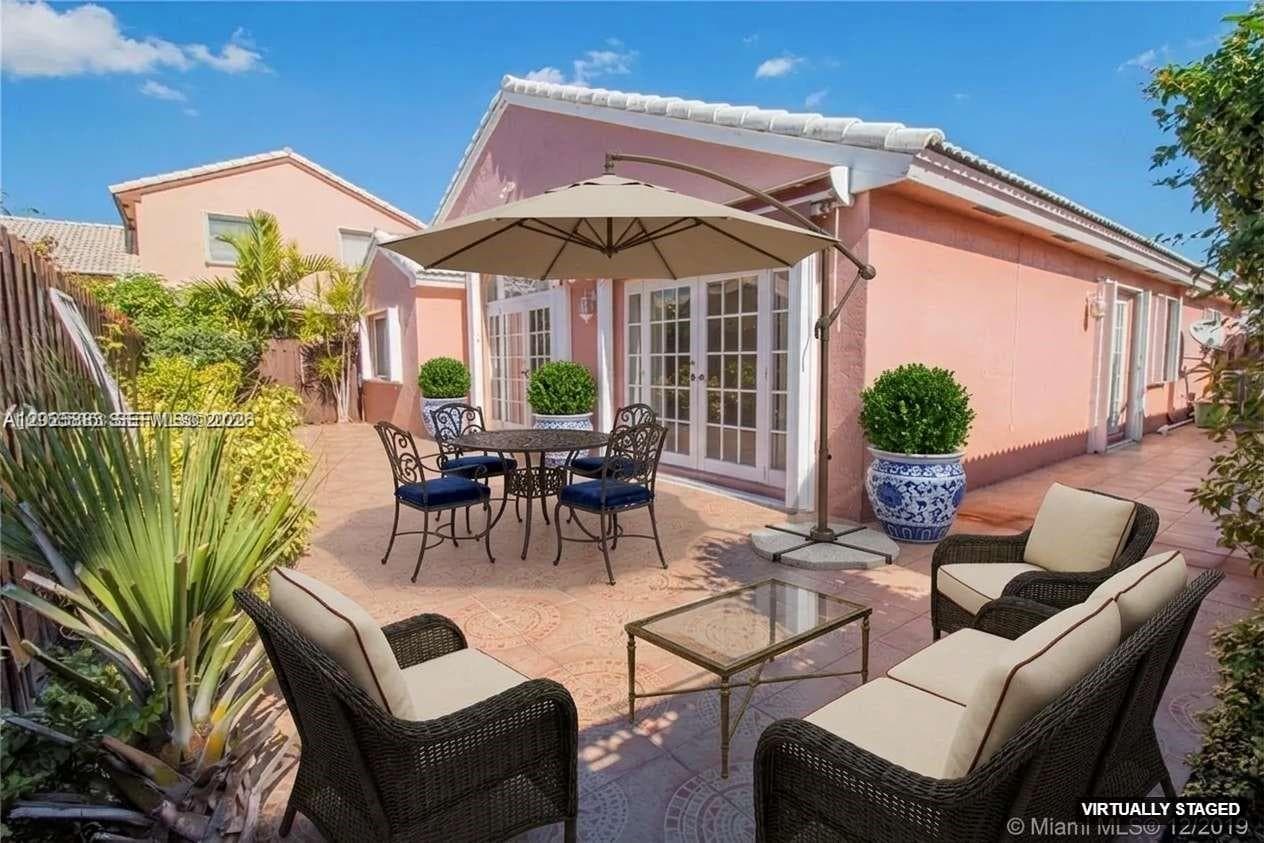 8224 SW 157th Ct, Miami FL 33193 — 8
