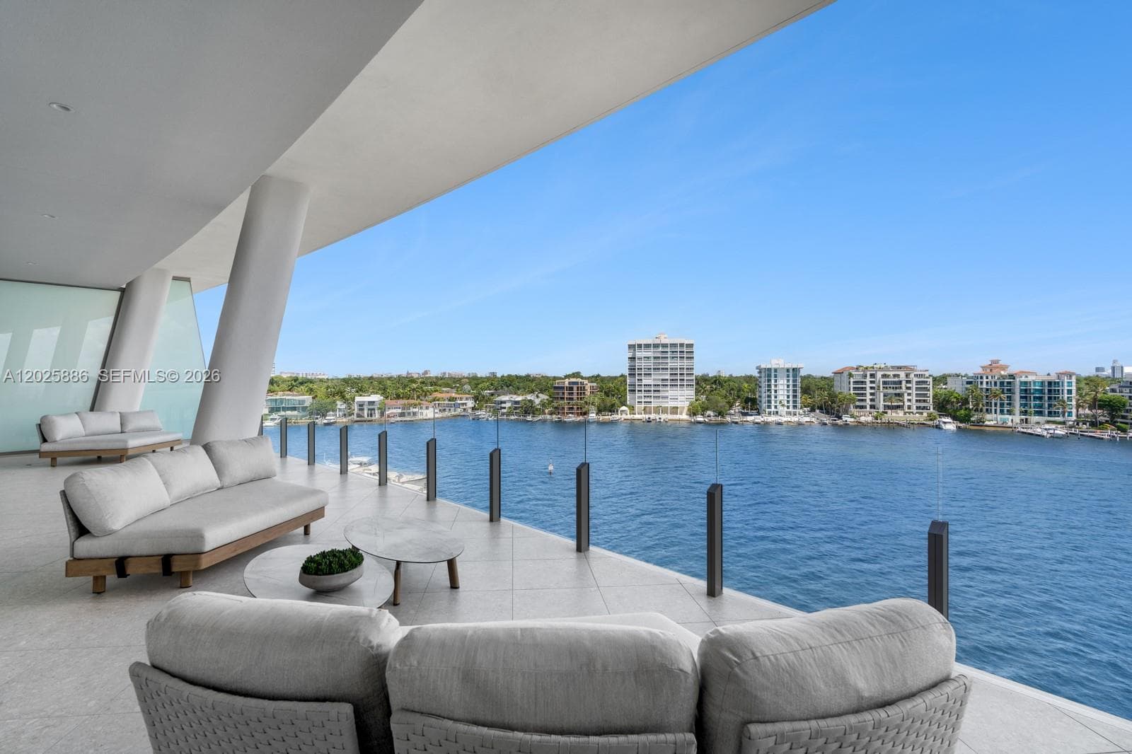 5 Grove Isle Dr # L05, Coconut Grove FL 33133 — 24