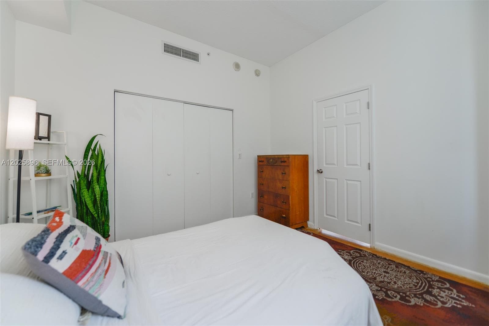 133 NE 2nd Ave # 1512, Miami FL 33132 — 26