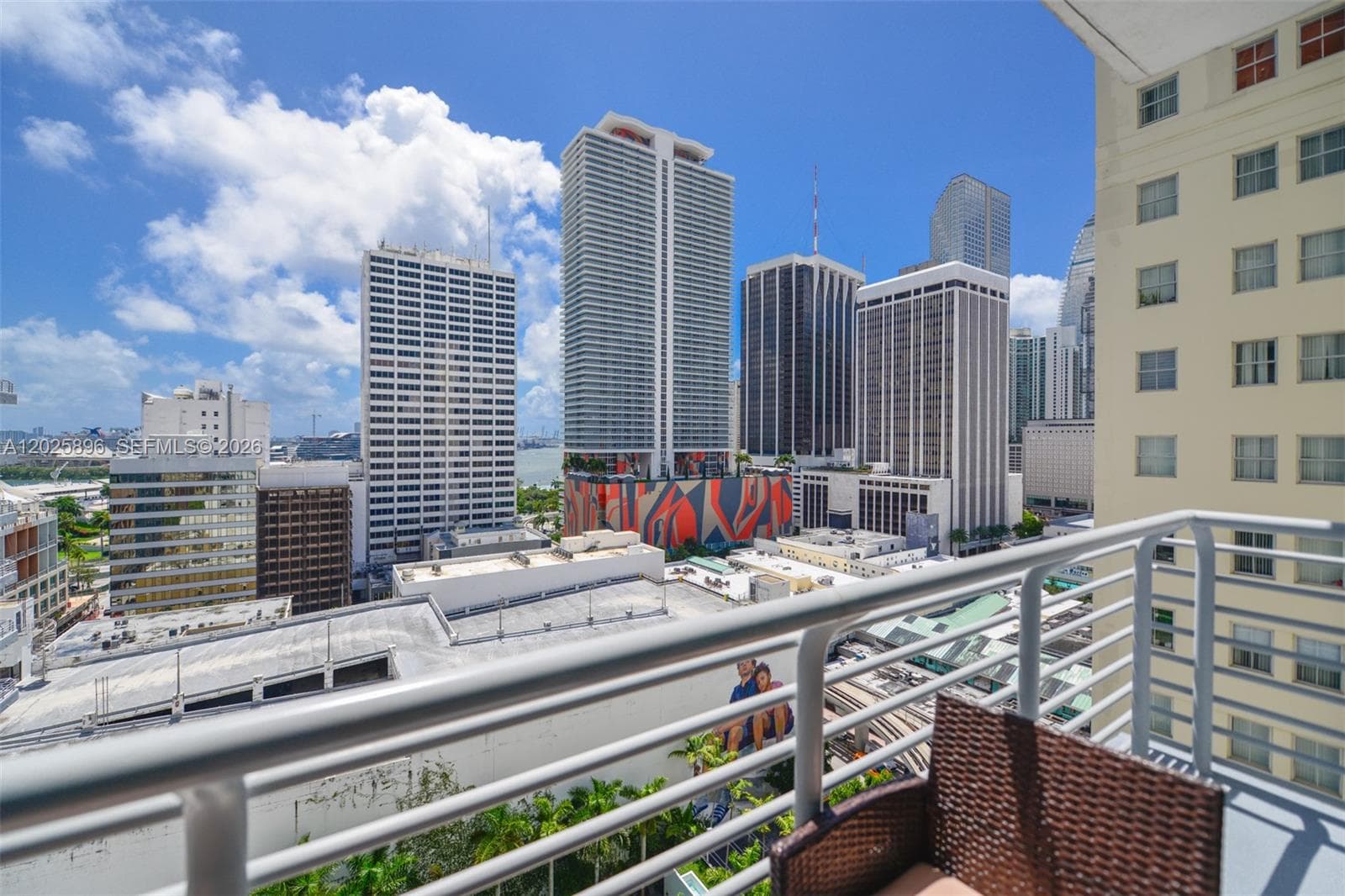 133 NE 2nd Ave # 1512, Miami FL 33132 — 32