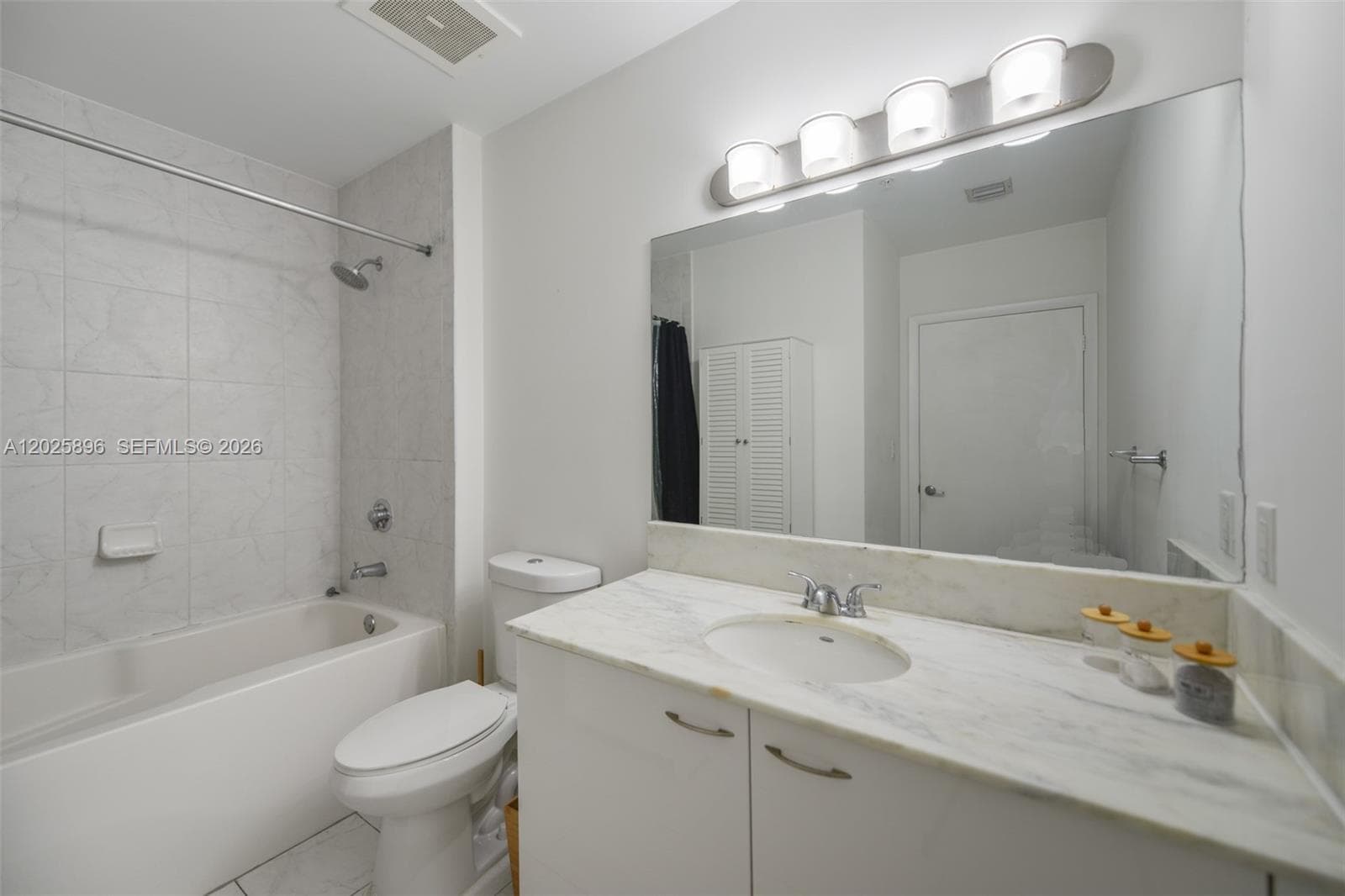 133 NE 2nd Ave # 1512, Miami FL 33132 — 30