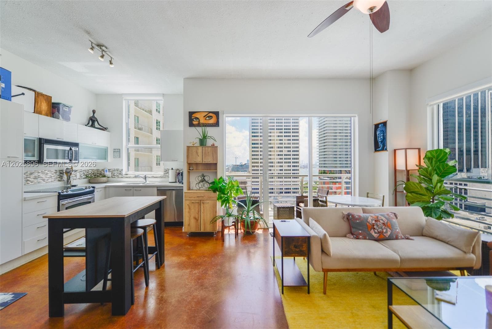 133 NE 2nd Ave # 1512, Miami FL 33132 — 15
