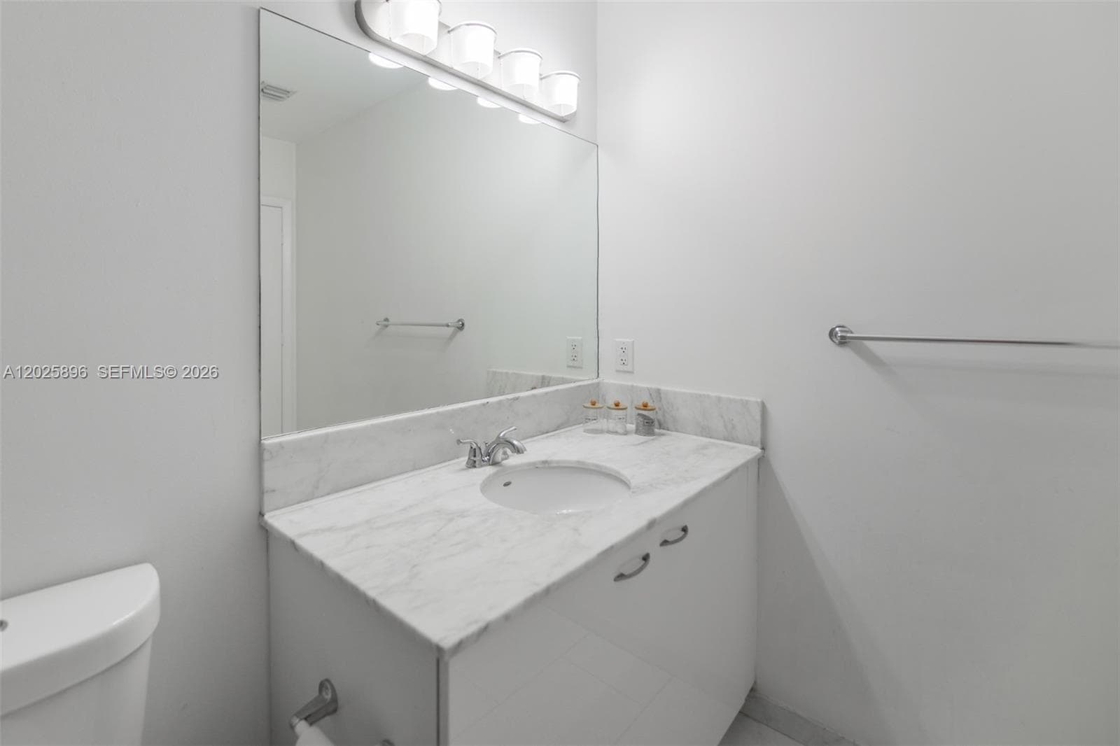133 NE 2nd Ave # 1512, Miami FL 33132 — 31
