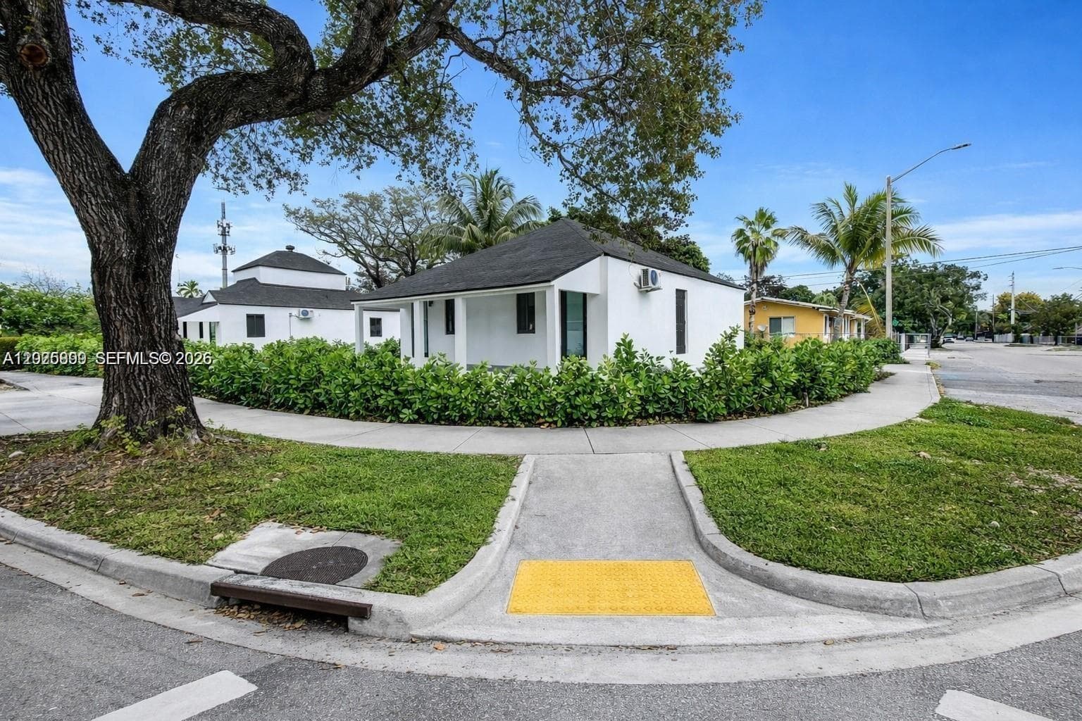 6901 NW 4th Ct # A, Miami FL 33150 — 8