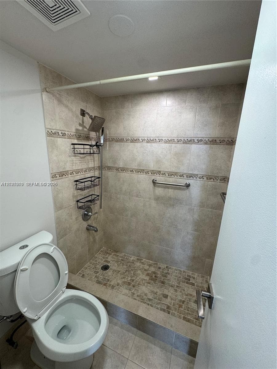 1121 SW 122nd Ave # 2, Miami FL 33184 — 9