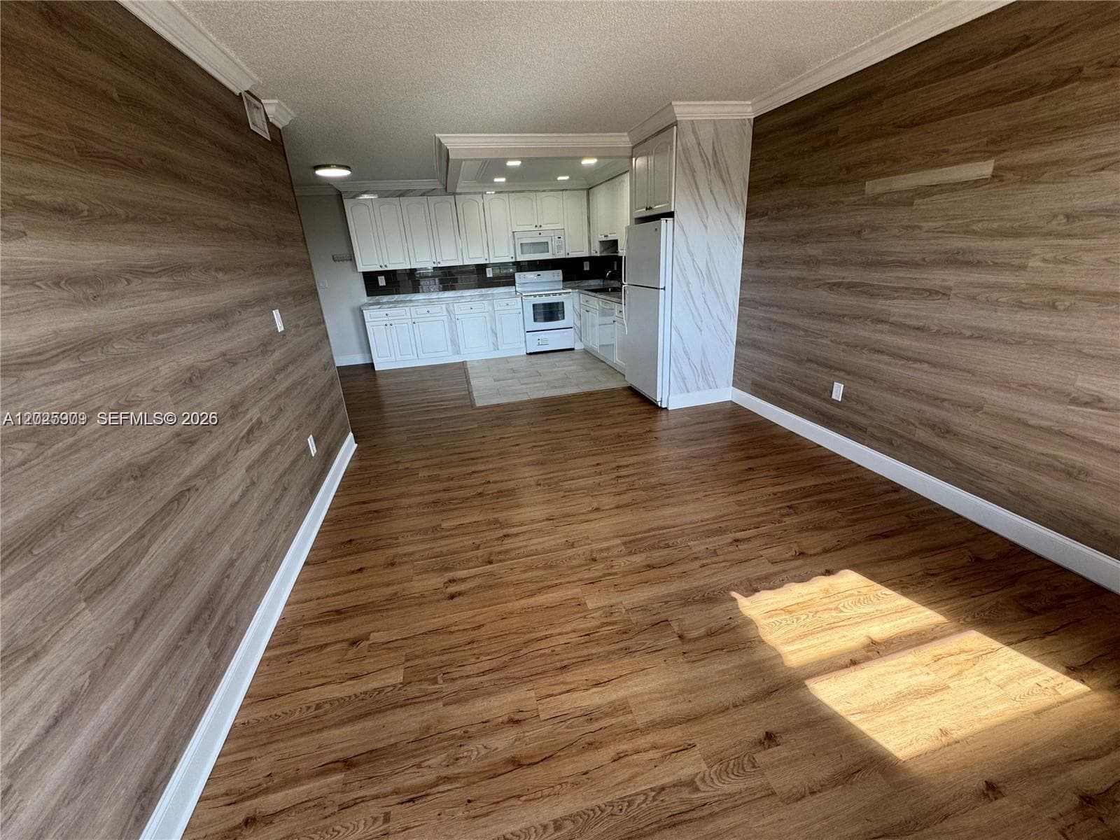1121 SW 122nd Ave # 2, Miami FL 33184 — 4