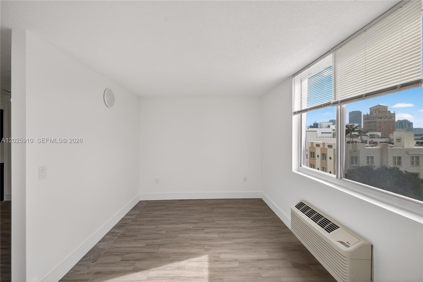 1255 Collins Ave # 504, Miami Beach FL 33139 — 16