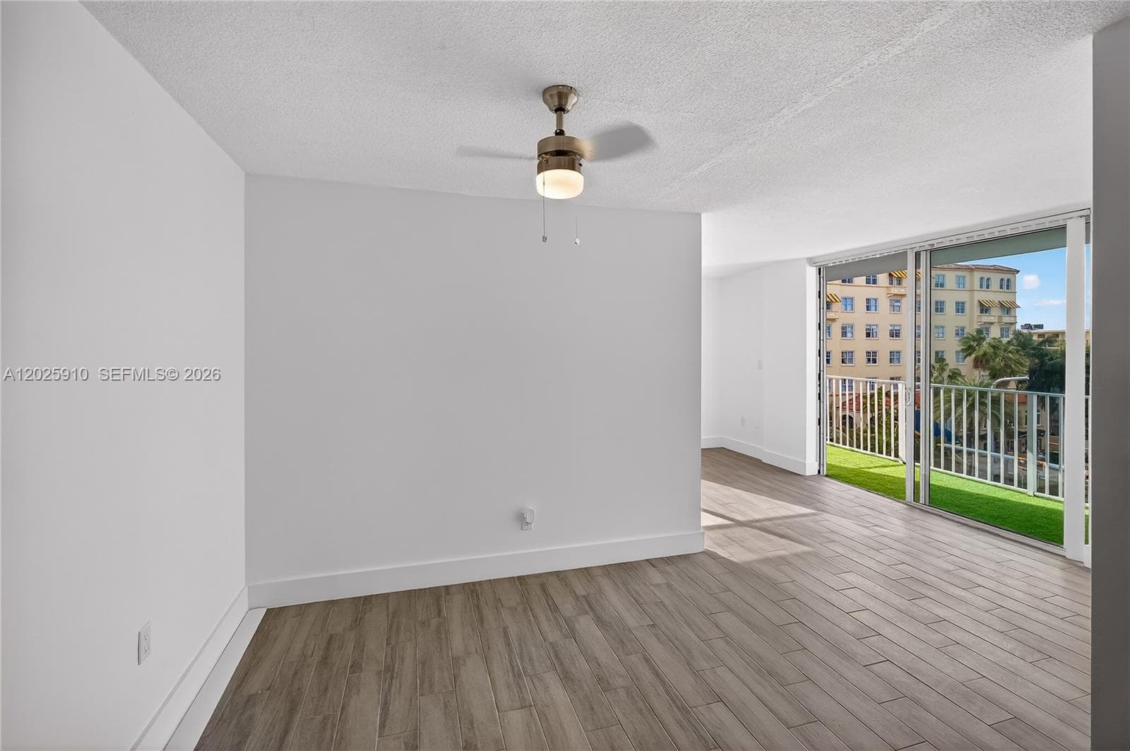 1255 Collins Ave # 504, Miami Beach FL 33139 — 12