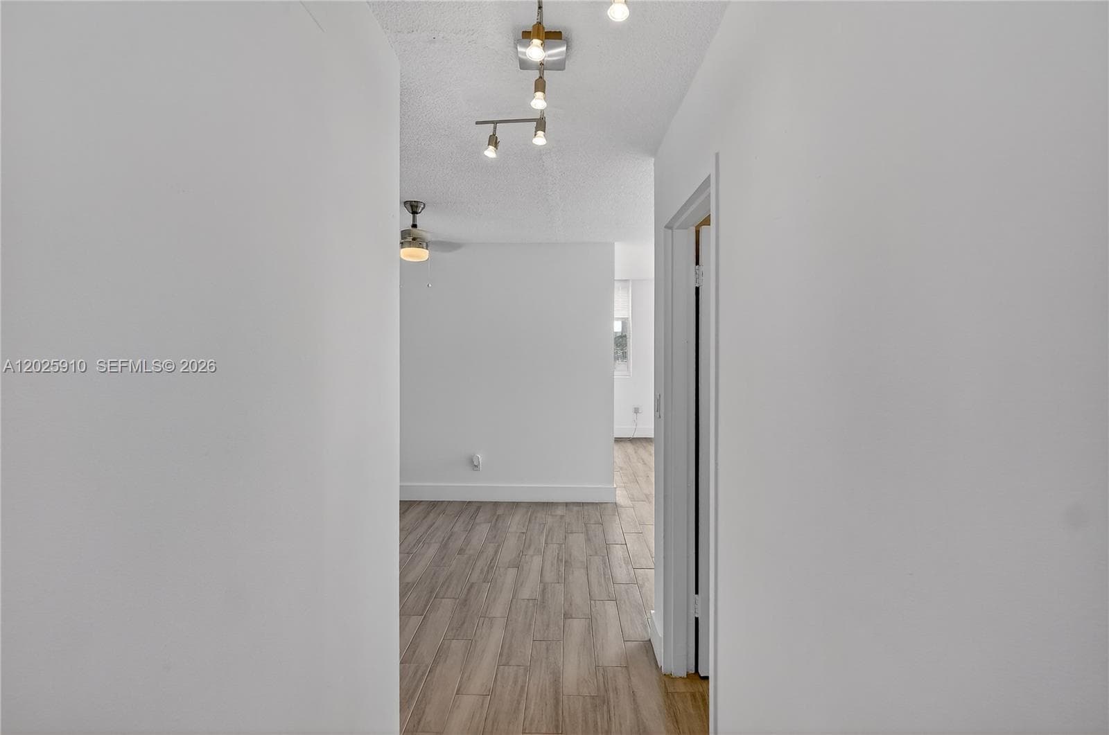 1255 Collins Ave # 504, Miami Beach FL 33139 — 18
