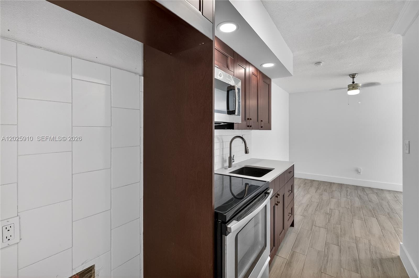 1255 Collins Ave # 504, Miami Beach FL 33139 — 11