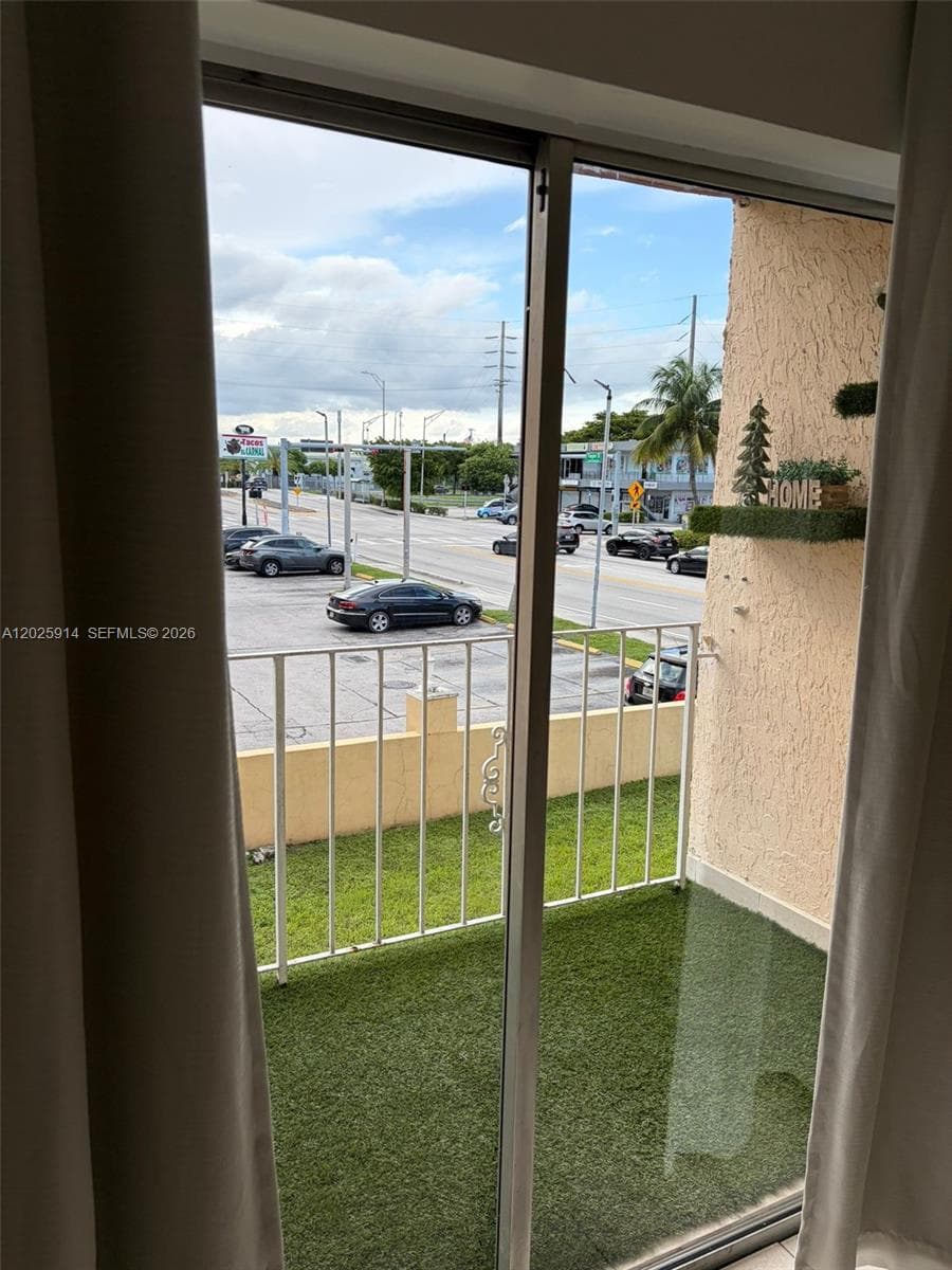 6820 W Flagler St # 212, Miami FL 33144 — 12