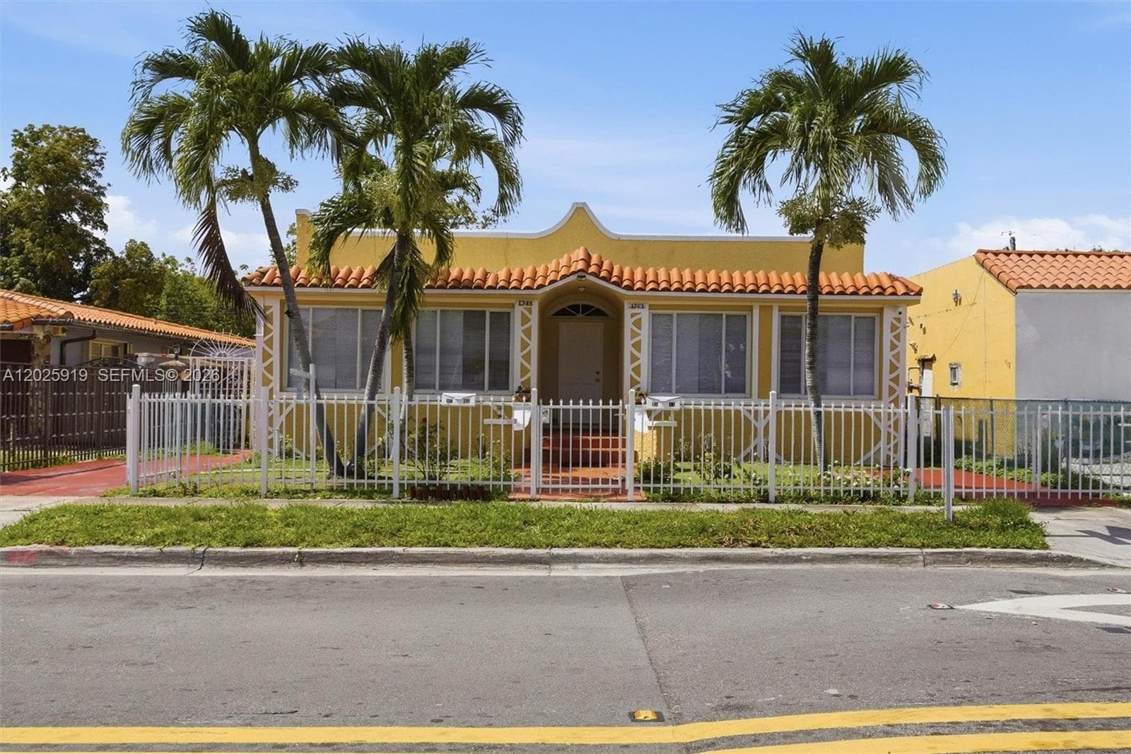 1743 SW 17th St # 1, Miami FL 33145 — 1