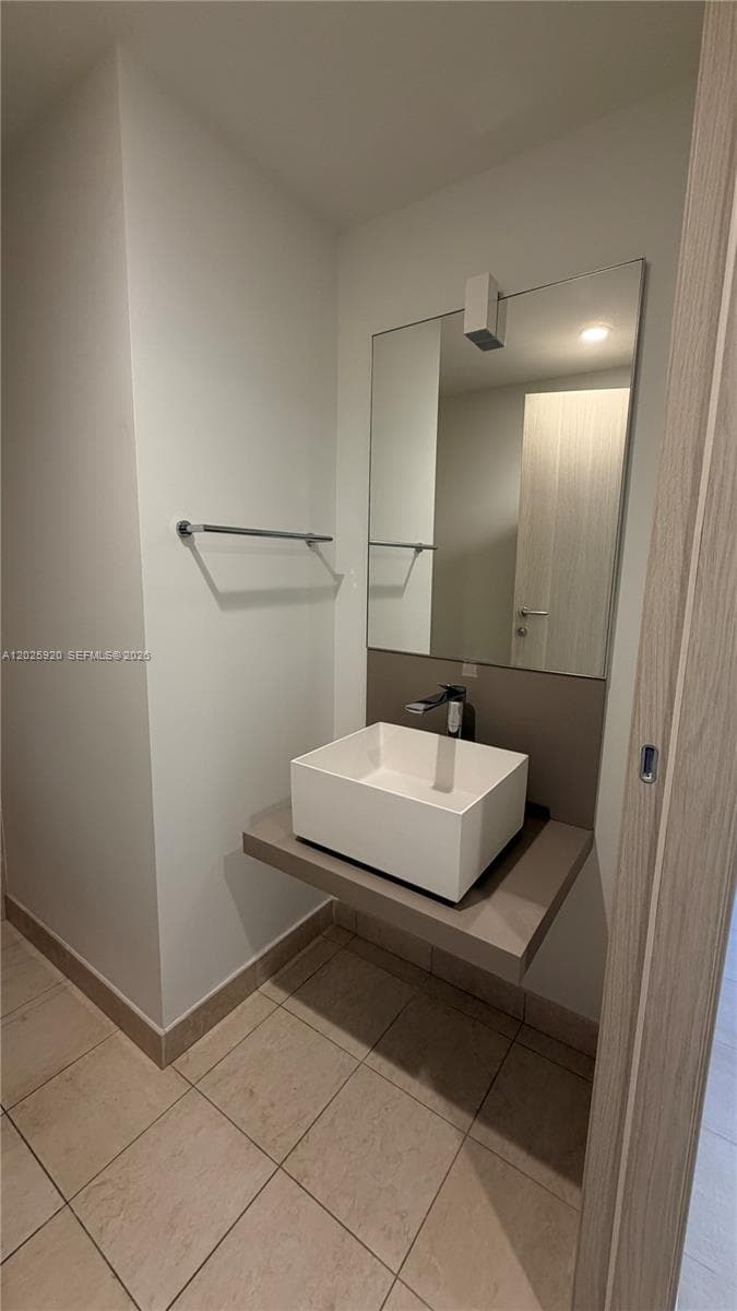 1000 Brickell # 2014, Miami FL 33131 — 23