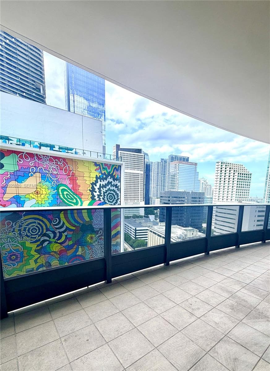 1000 Brickell # 2014, Miami FL 33131 — 27