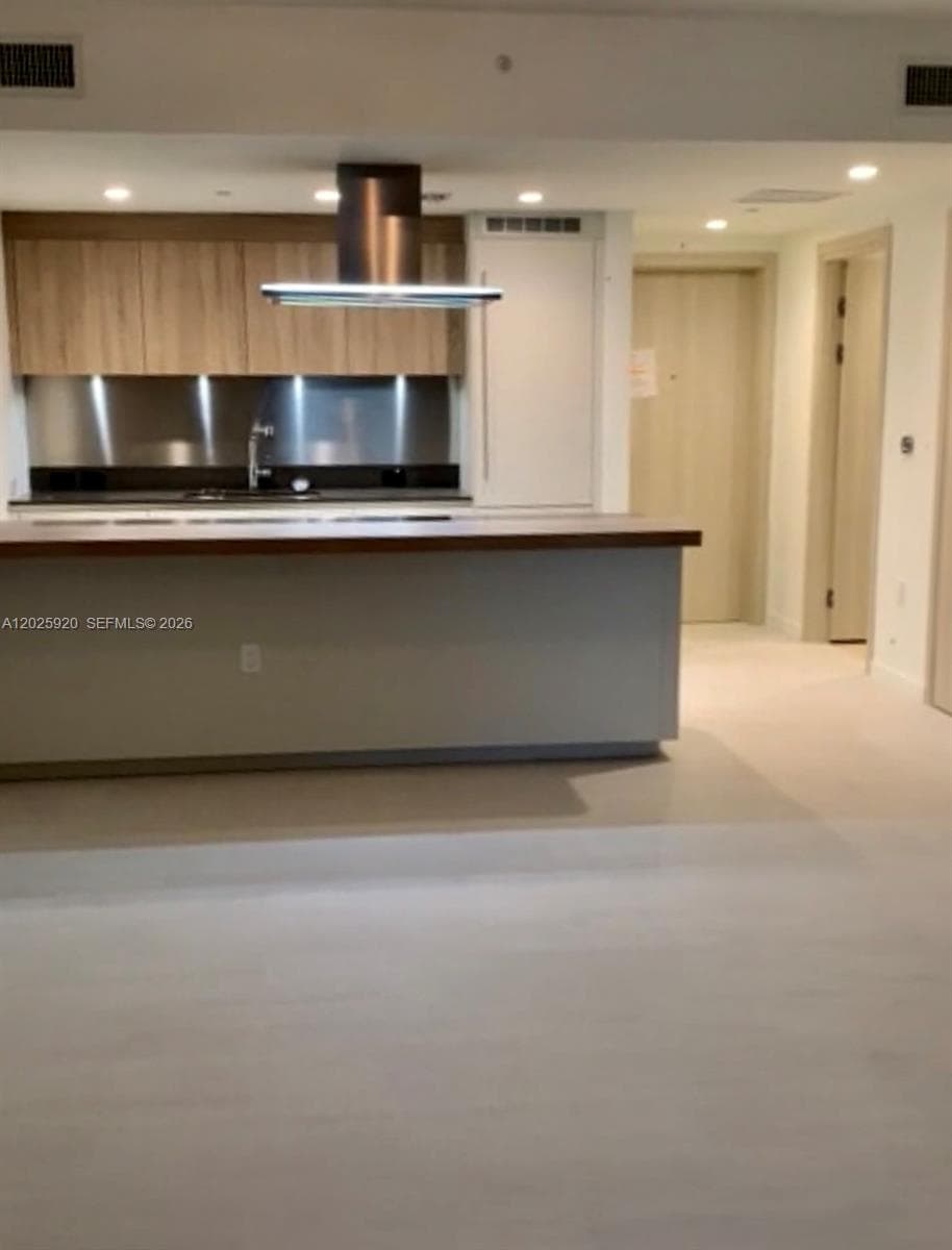 1000 Brickell # 2014, Miami FL 33131 — 21