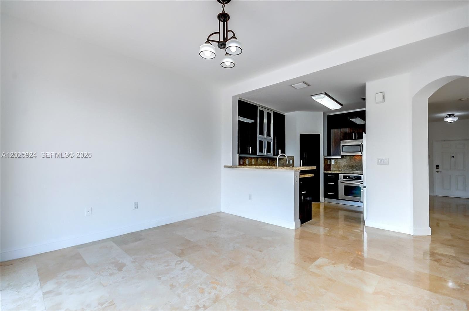 11184 NW 73rd St, Doral FL 33178 — 17
