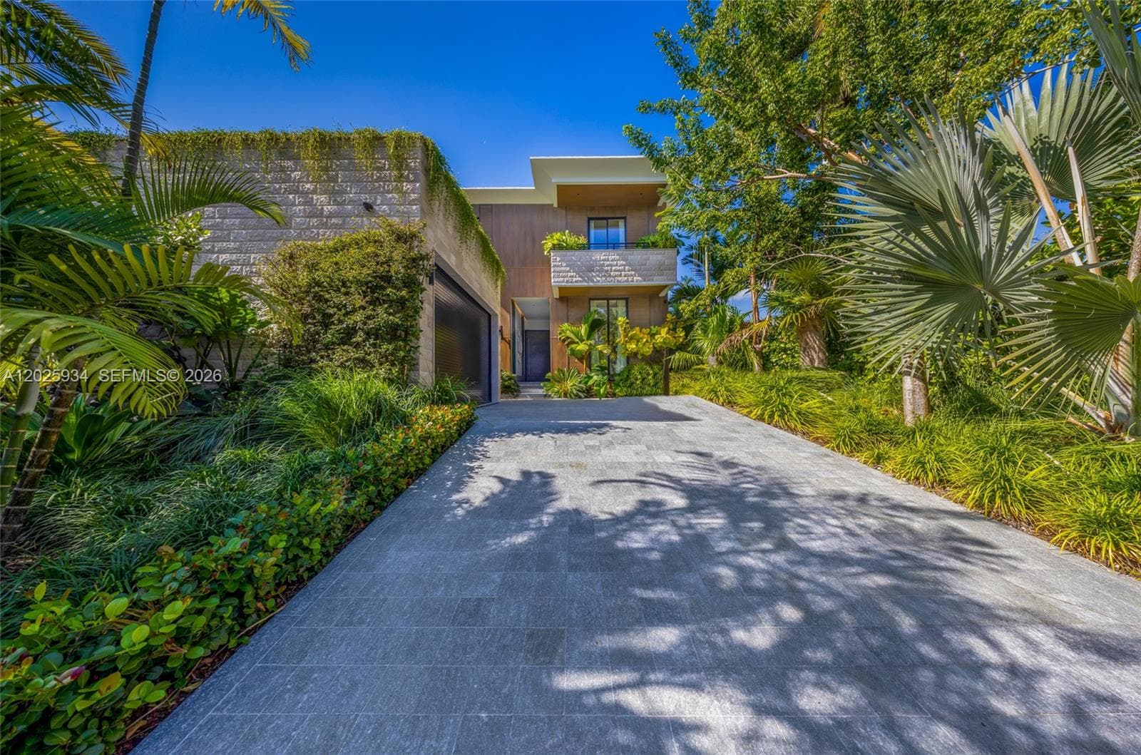 200 W Rivo Alto Dr, Miami Beach FL 33139 — 57