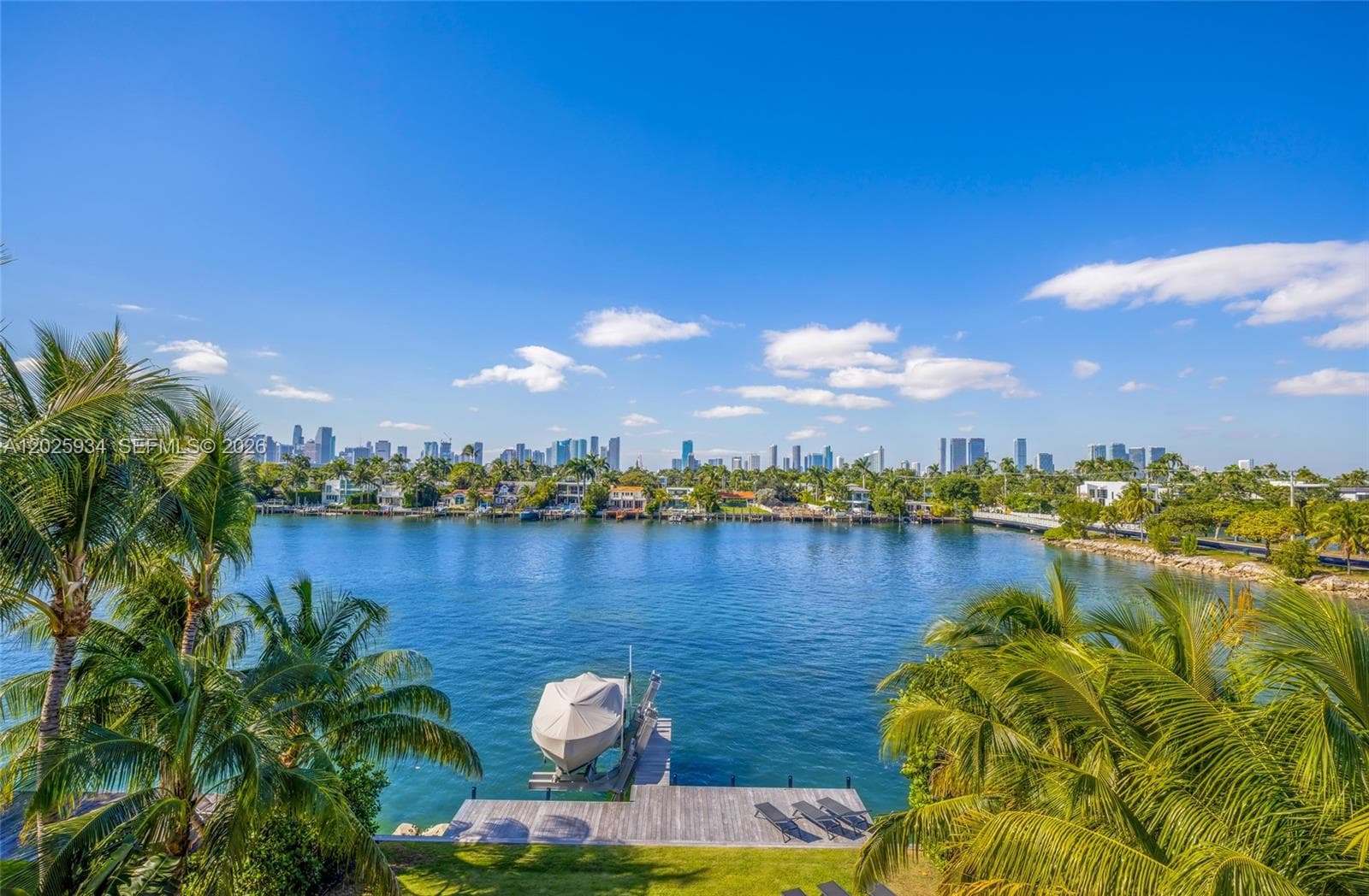 200 W Rivo Alto Dr, Miami Beach FL 33139 — 53
