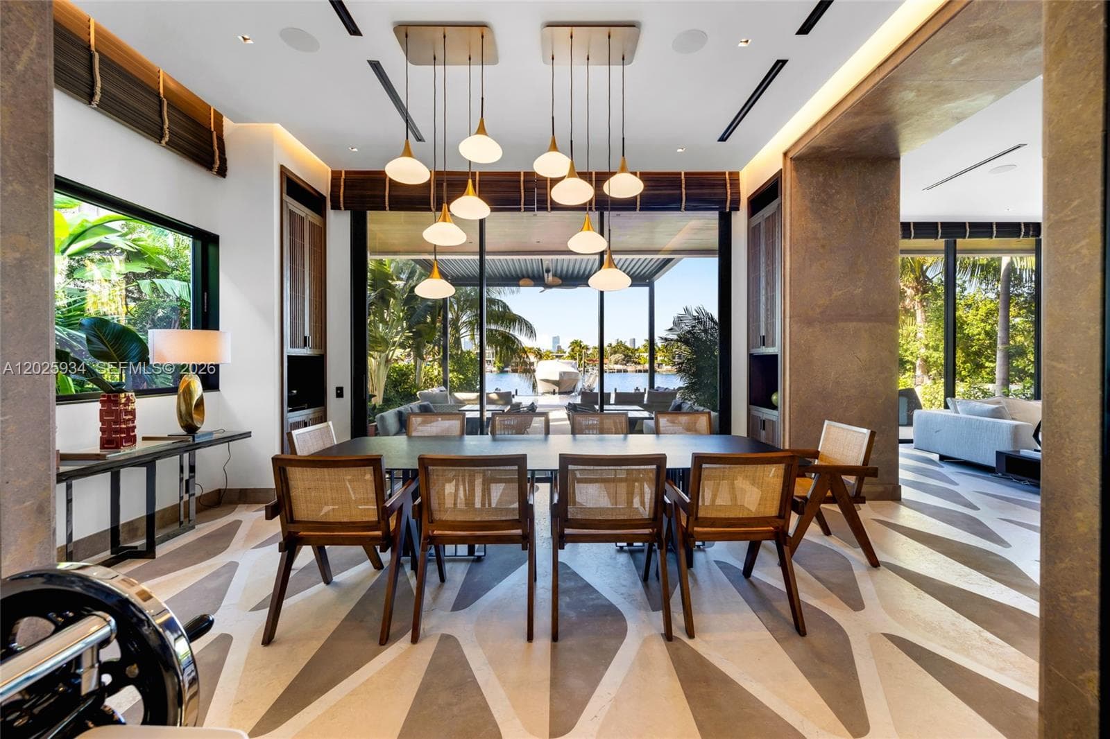 200 W Rivo Alto Dr, Miami Beach FL 33139 — 24