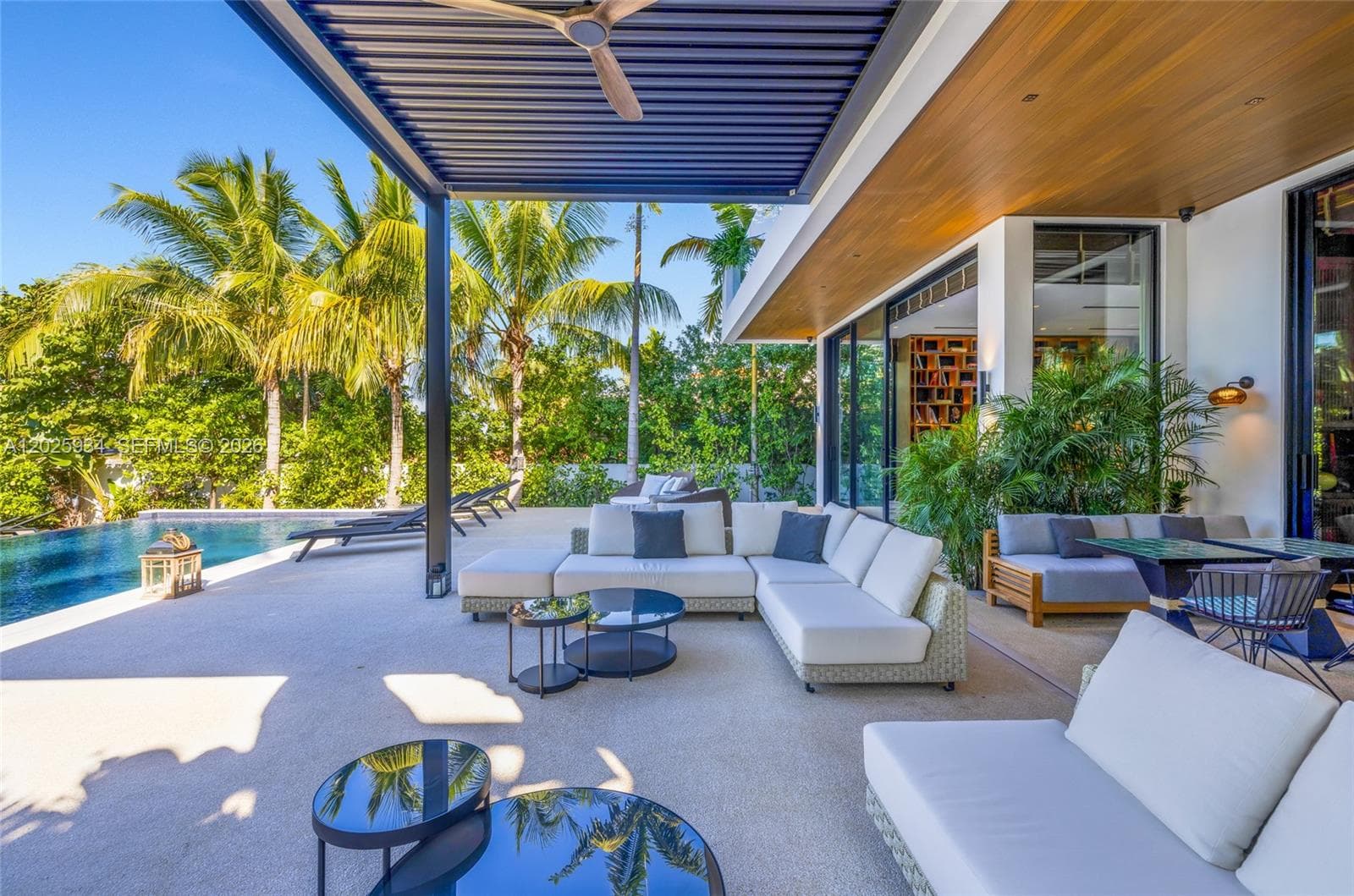 200 W Rivo Alto Dr, Miami Beach FL 33139 — 11