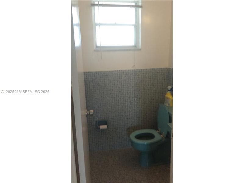 2880 NE 203rd St # B25, Aventura FL 33180 — 7