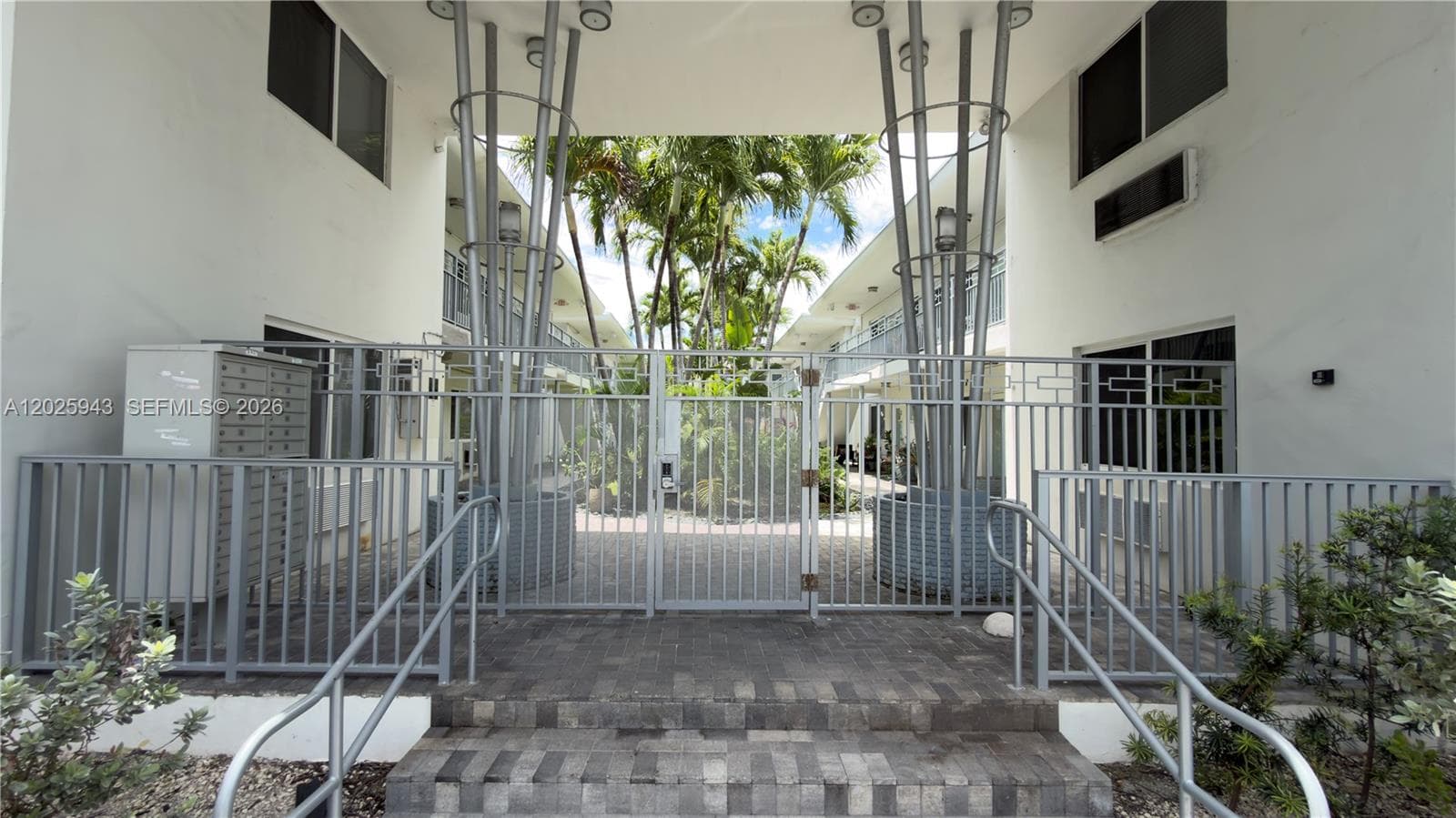 Aluna Condo, Miami Beach, FL — 1
