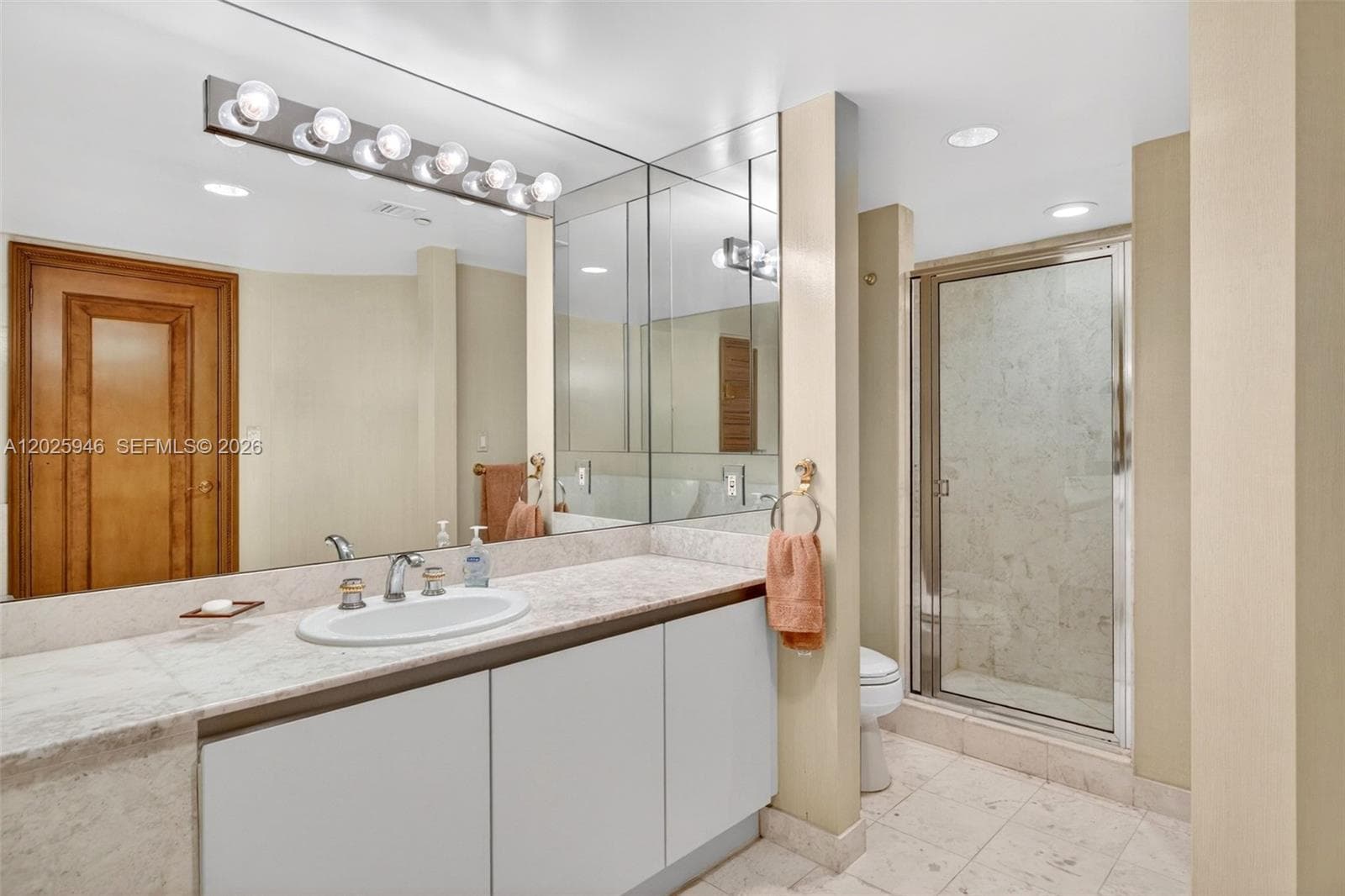 2600 Island Blvd # 1202, Aventura FL 33160 — 41